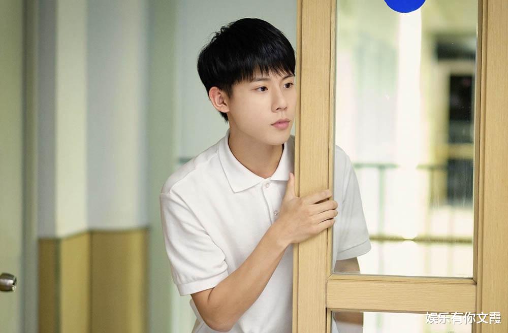 仅仅播出8集，热度飙升破7000！我难掩激动，终于有好看的悬疑剧了！