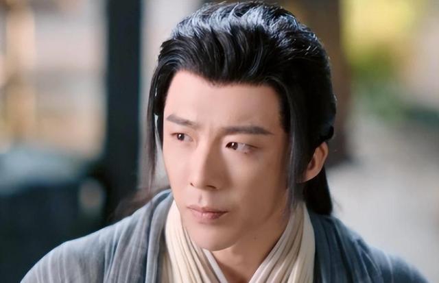 长相磕碜却演“绝世美男”,丑不自知的5位男星,究竟哪来的自信