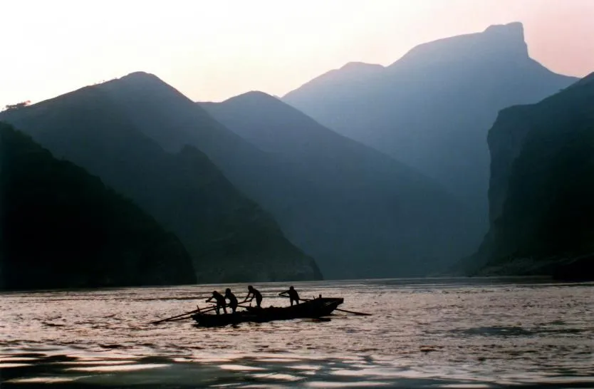 《长江艺术计划开启，打造漂流于长江三峡上的艺术之风》