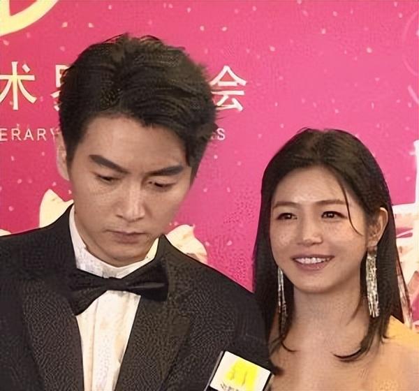 卓伟再曝猛料,陈妍希的“体面”,让陈晓撕的稀碎,赵丽颖说对了