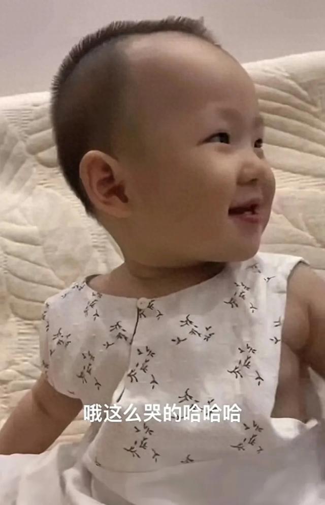 王思聪戴2300万手表证明自己不穷,4个女生靠他流量赚钱