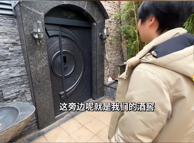 最懵逼富二代:麻辣王子的"少爷"被隐瞒家产20年,毕业愿望是还债