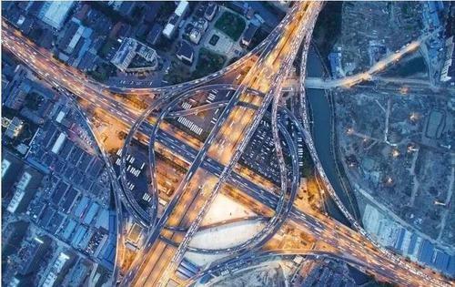 生育政策告急!10亿人口“嫌多”,14亿人口时却“嫌少”,为何?