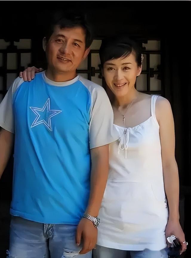 她曾被前夫一巴掌扇到离婚!二婚嫁世界冠军,如今生活令人羡慕