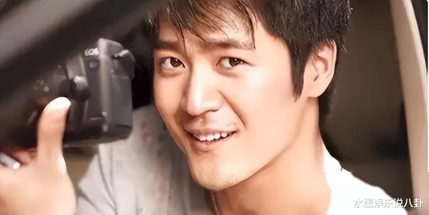 徘徊三小时后,尚于博跳楼自尽,仅仅28岁,留下母亲痛心的活着