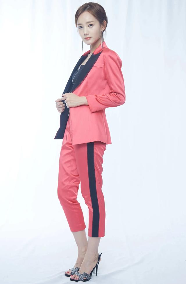 李一桐很顶 王珞丹不错