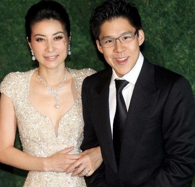 郭晶晶霸气回怼无礼记者：我不会出轨，多少豪门贵妇又羡慕了？