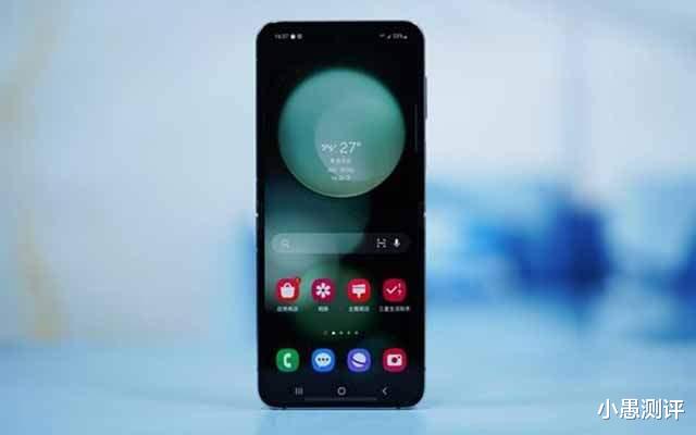 三星彻底发飙,三星Z Flip5从7499元跌至2974元,突然变得更香了