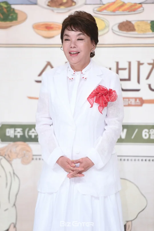 韩国“演艺妈妈”金秀美去世，刘在石、申贤俊等众多明星前往吊唁