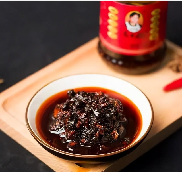 美国辣酱潜伏我国30年，年赚300亿打败老干妈，却被误认为国货