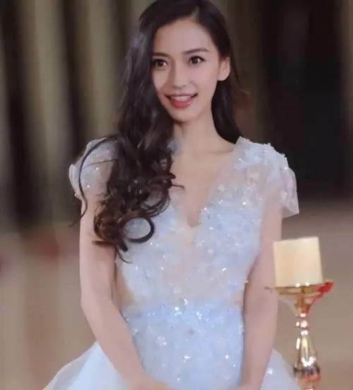 网曝杨颖和李晨恋爱了!十年友情转化为深厚的爱情?真实内情曝光