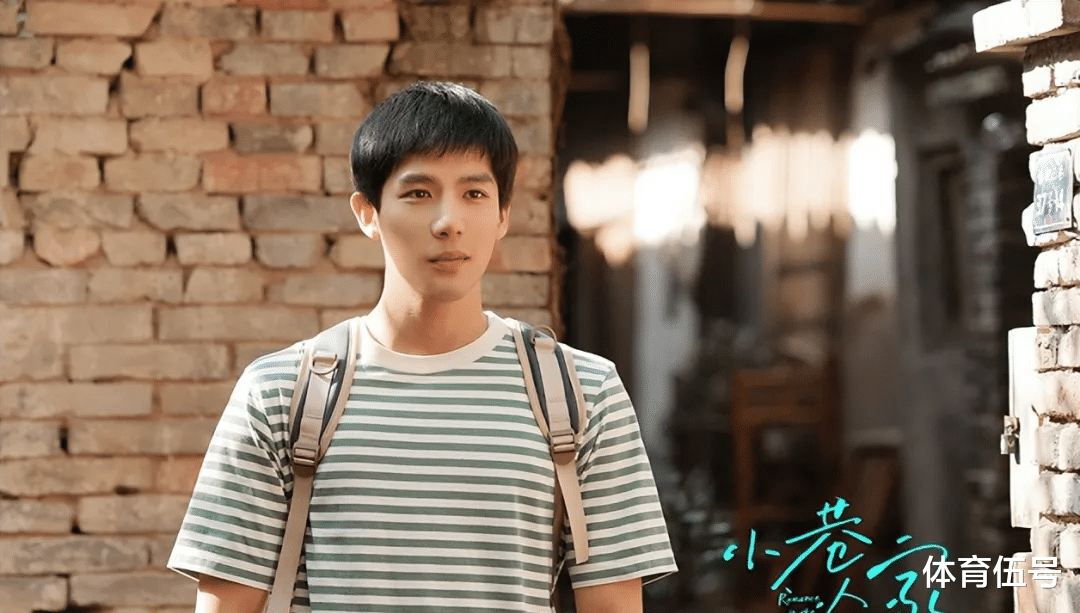 《小巷人家》:演员片酬曝光,闫妮1800万