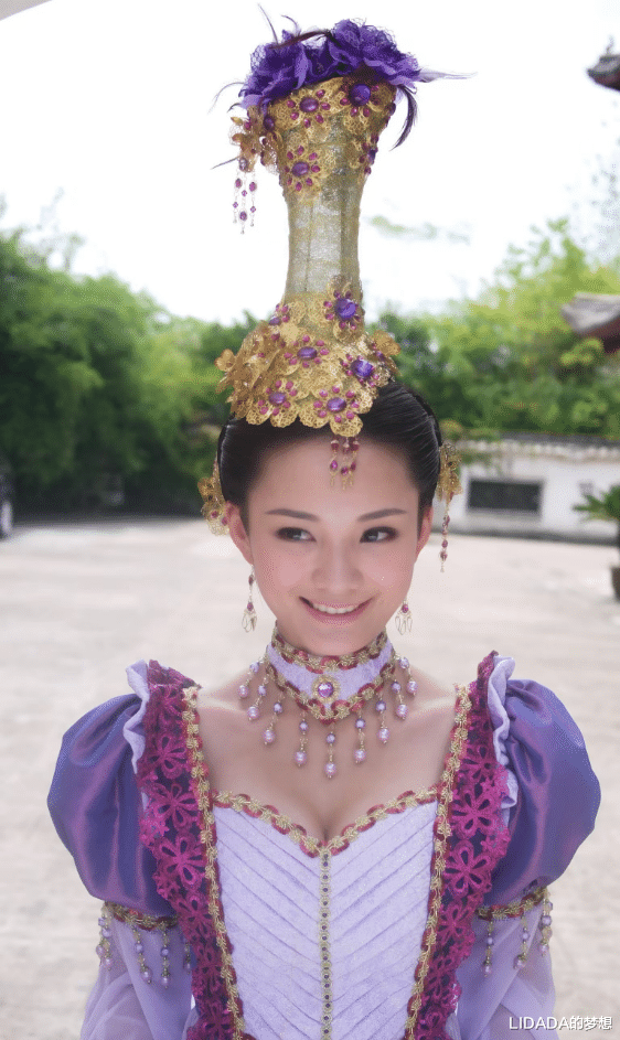 曾经爆火的偶像剧女主，如今38岁不红的她好清醒，酱更让人喜欢了