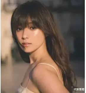 酒井法子：从初恋女神到“万人骂”，她被渣男丈夫毁了下半生