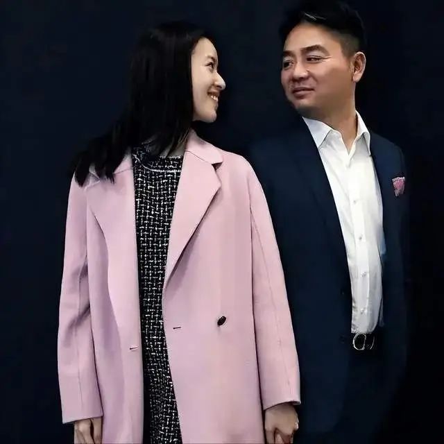 豪门风云再起!章泽天与刘强东前任,生子大战背后的家产争夺战?