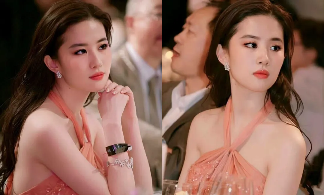 一套妆造让赵露思被全网狠嘲一周，冤不冤？