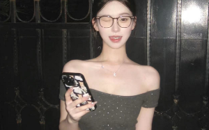 学霸姐姐为追求富二代要放弃高考，被妹妹阻止后，居然放火烧死了她...
