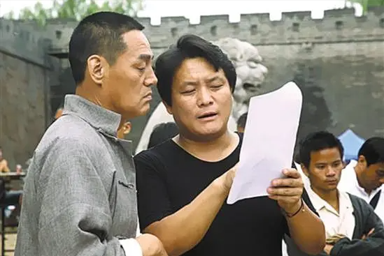 演员黑子：不炒作没绯闻，成名娶芙蓉为妻，没戏拍就回村干农活