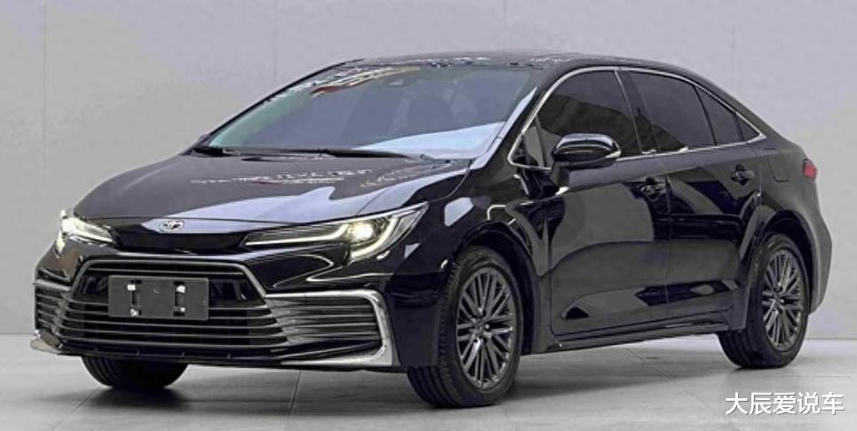 丰田隐藏的“性价王”，2.0L+油耗5.6L，才卖10万出头