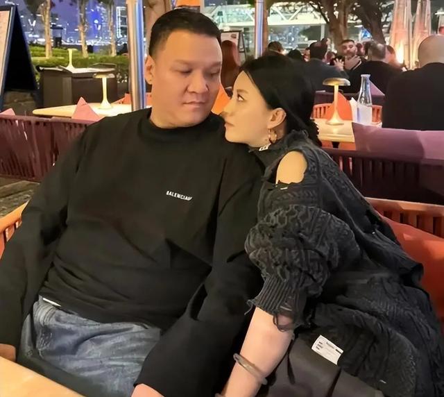 李嘉格|好声音没夺冠，却嫁给爱奇艺总裁，34岁成了人生赢家！