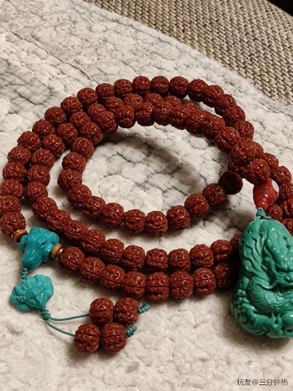 他这条金刚不盘只挂脖，不但没色差，还如此惊艳，怎么办到的？