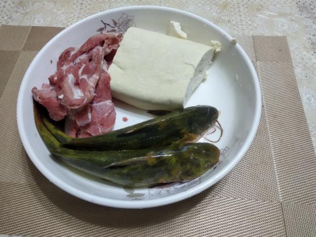 清明将至,建议大家:少吃鲫鱼和带鱼,多吃4样,应季肥美还不贵