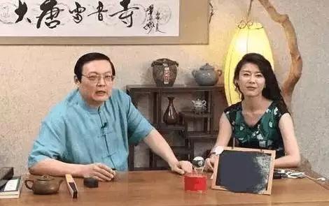 从一代名嘴到节目被叫停，销声匿迹7年的老梁，如今过得如何
