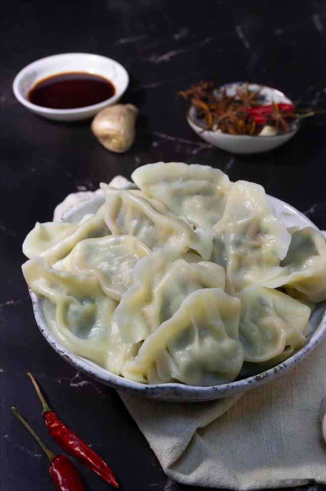 中国,啥馅“饺子”最受欢迎?经评选,这10种上榜,您爱吃哪几种