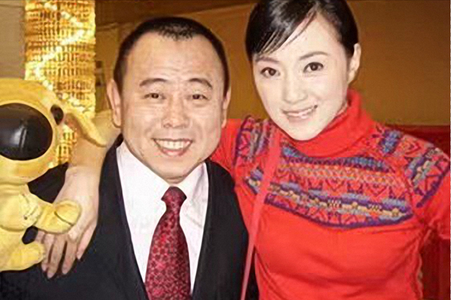 金玉婷|她是冯巩御用老婆，连登五年春晚后精神失常，现在50岁怎样了？