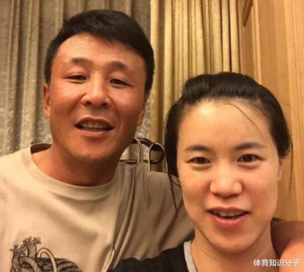 人生大赢家!王楠富豪老公两次婚姻3个子女,前妻和大儿子很低调