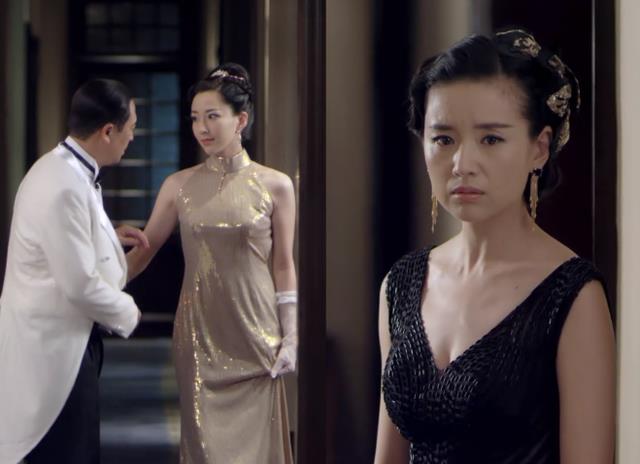 一身油腻,满脸褶子,却要演“民国”女一号,网友:谁来管管她?