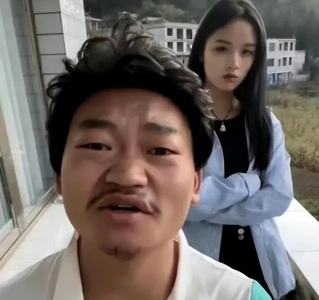 王宝弱终于认怂,哭求王宝器放过:不再和马蓉拍视频,要赔650万