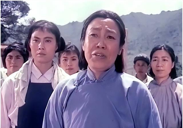 齐鲁大地果然出美女!这4位八一厂女星全是山东人,个个飒气十足