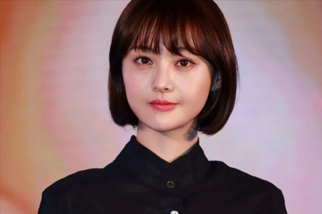 郑爽“海外求生记”:做白人小三,又遇债务缠身,喜欢玩狗血?