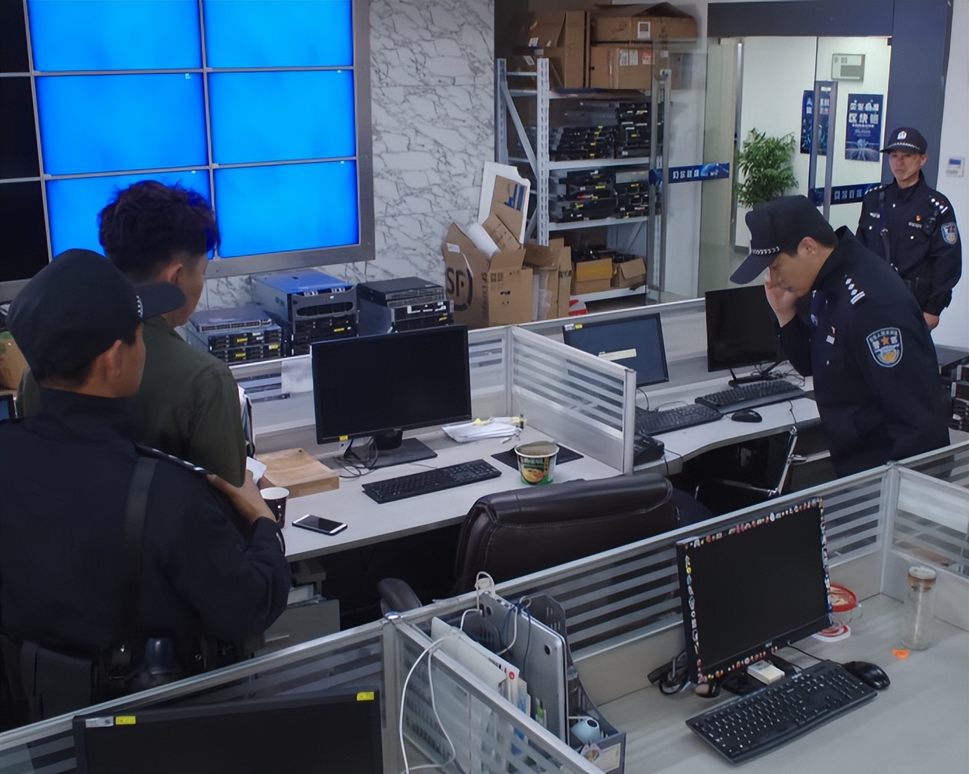 仅播3集，李乃文新剧全国收视第二，我敢说：央视剧招牌又回来了