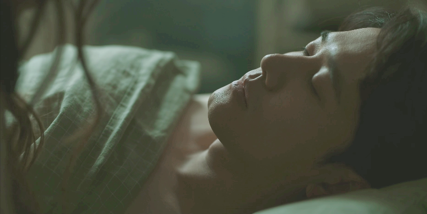 《玫瑰的故事》:彭冠英的喉结,刘亦菲的事后吻,汪俊拍的“性”太高级