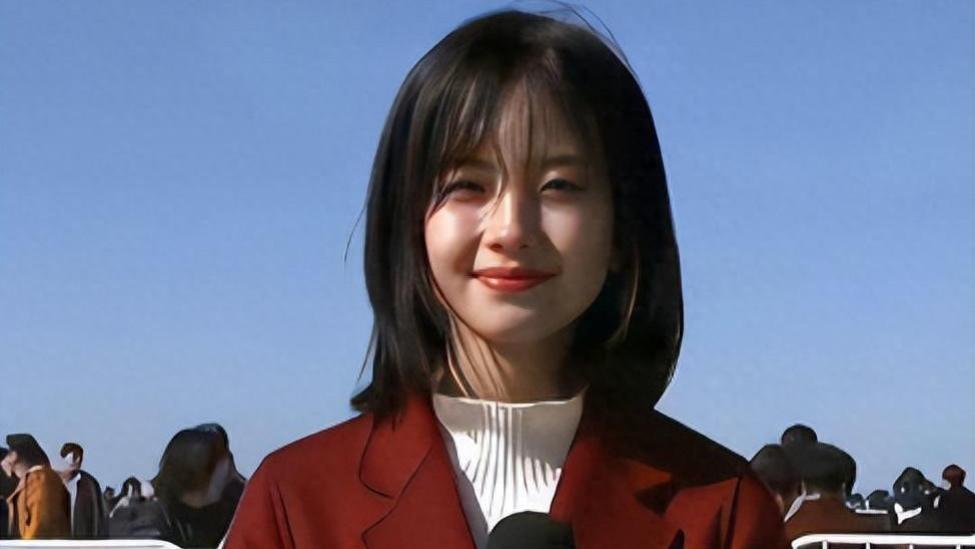 李思思|李思思8届不火，马凡舒首登春晚出圈，5人阵容暴露央视女主持现状