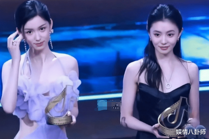 24岁刘浩存和26岁周也同框，周也A4腰亮眼，刘浩存的气质却赢麻了