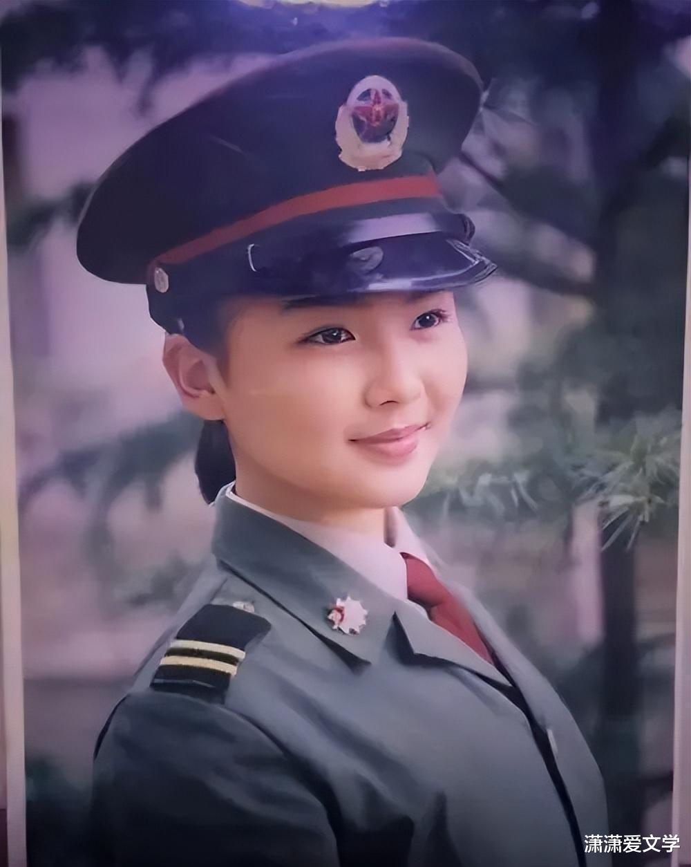 中国演艺圈,军衔大得吓人的5位明星,深藏不露,你究竟认识几位