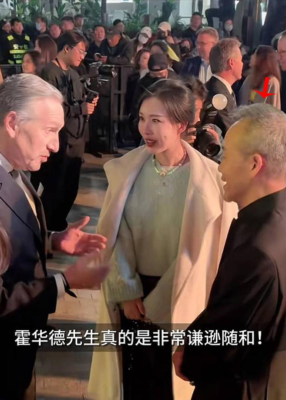 73岁王石退居幕后享受天伦，3岁女儿暴风抽高，田朴珺太宠老王！