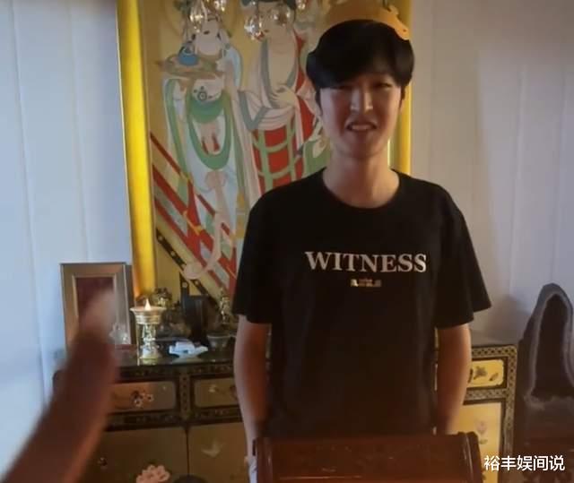 吴佳尼为儿子庆祝17岁生日！爸爸马景涛送电脑，留言暴露双层关系