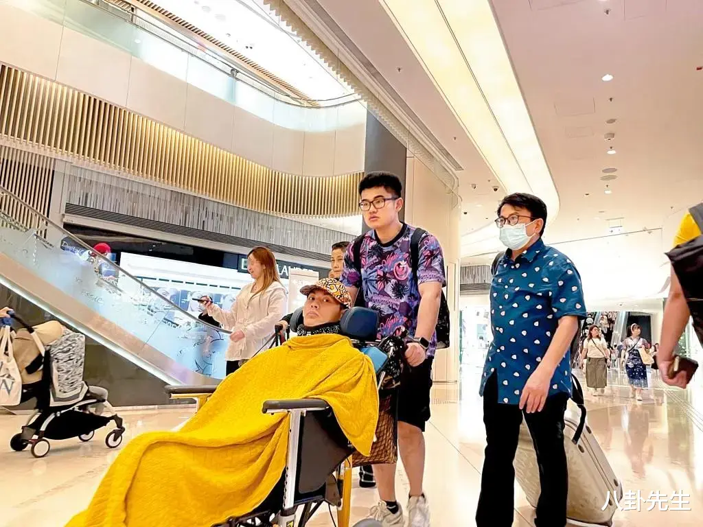 知名港星深圳开修脚店,至今仍在租房住,学霸儿子在北大就读