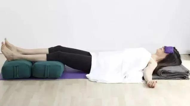 看似简单的瑜伽摊尸式，实则最难！