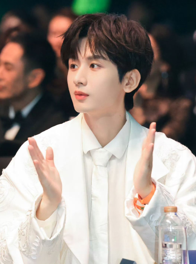 成毅人如其名，尖叫之夜又留到了最后，马丽都忍不住要抱怨一番