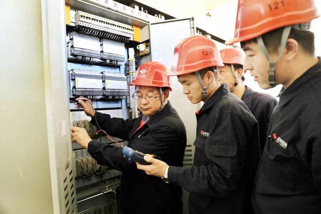 58岁大叔尿酸高,半年后体检确诊肾衰竭,医生:这三个坏习惯害的