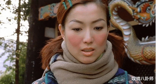 52岁歌后郑秀文晒全家合照!郑秀文少女感十足,许志安穿搭像干部