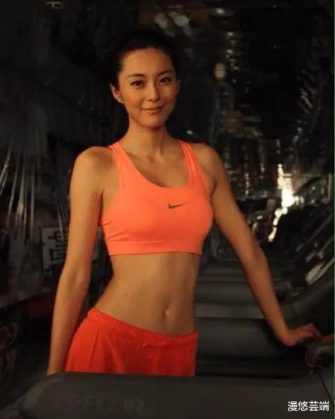 曾经的“中国第一黄金比例”,为特殊男友拒嫁富豪,如今皮肤老化