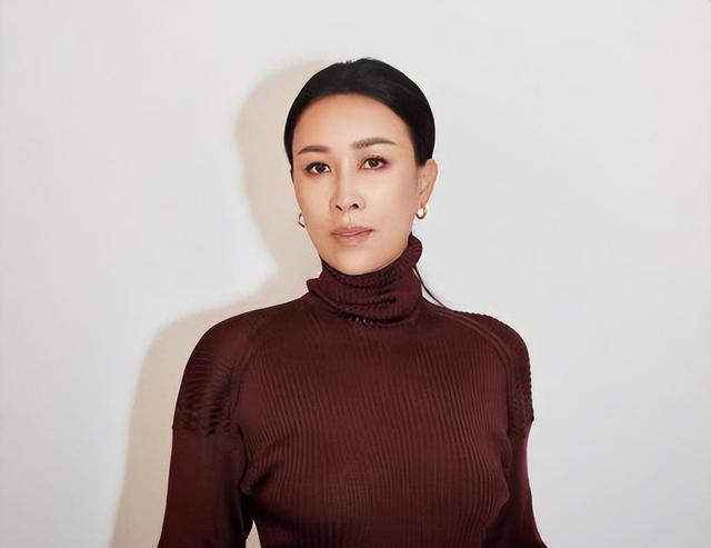 田震：不后悔和那英闹掰，我和她不熟，23年后，二人差距一目了然