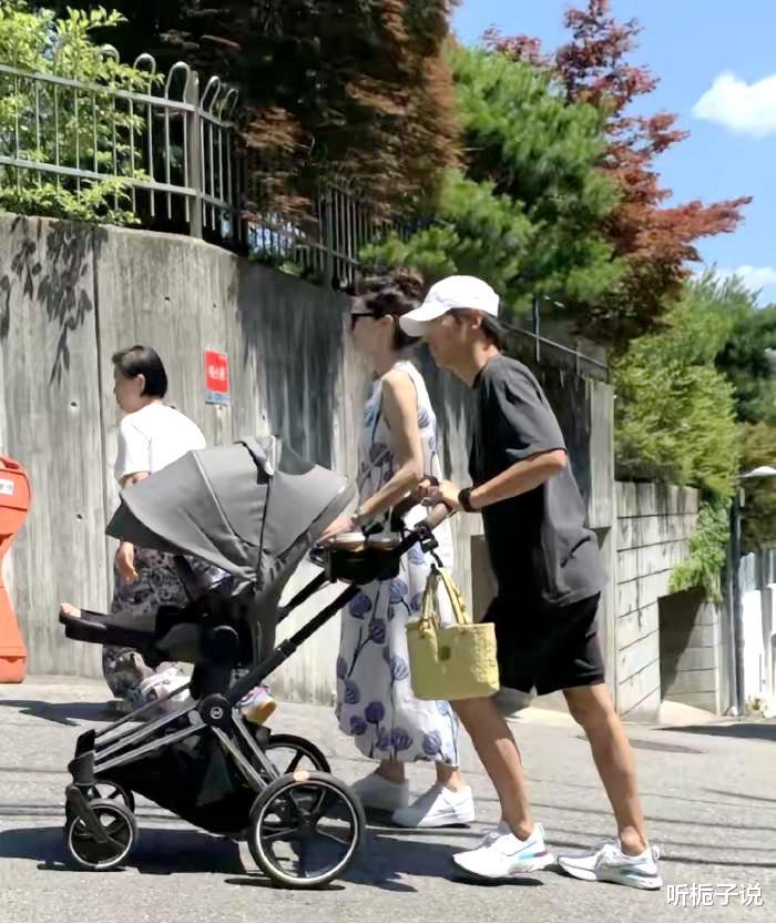 宋仲基再度喜当爹!40岁妻子怀二胎,网友:原来双宋人生规划不同