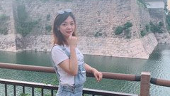 她是港大在读博士，港姐12强，家俬大王女儿，拍拖10年钟意吴卓羲